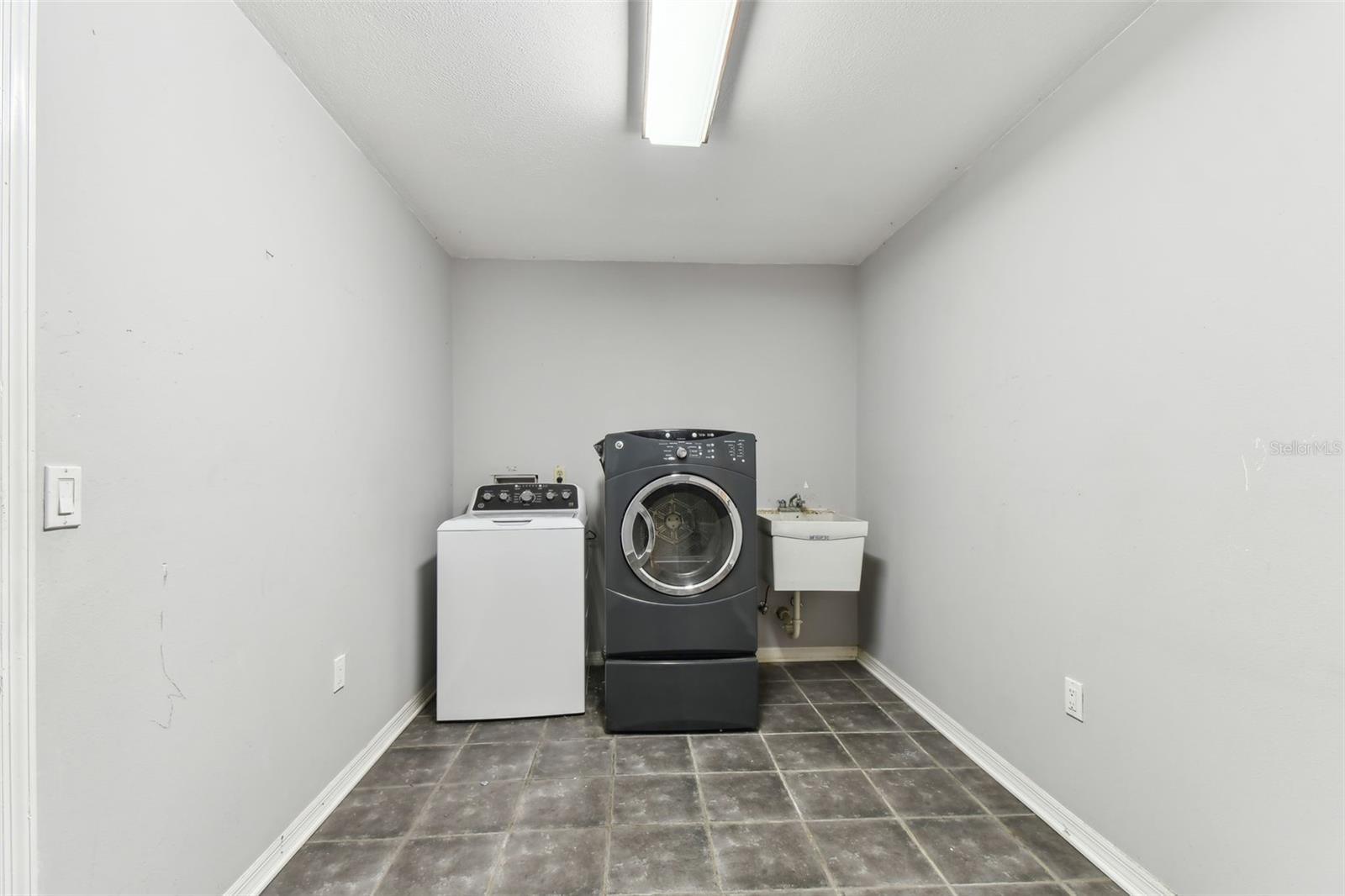 3255 MEADOW VIEW LN, PALM HARBOR, FL, 34683