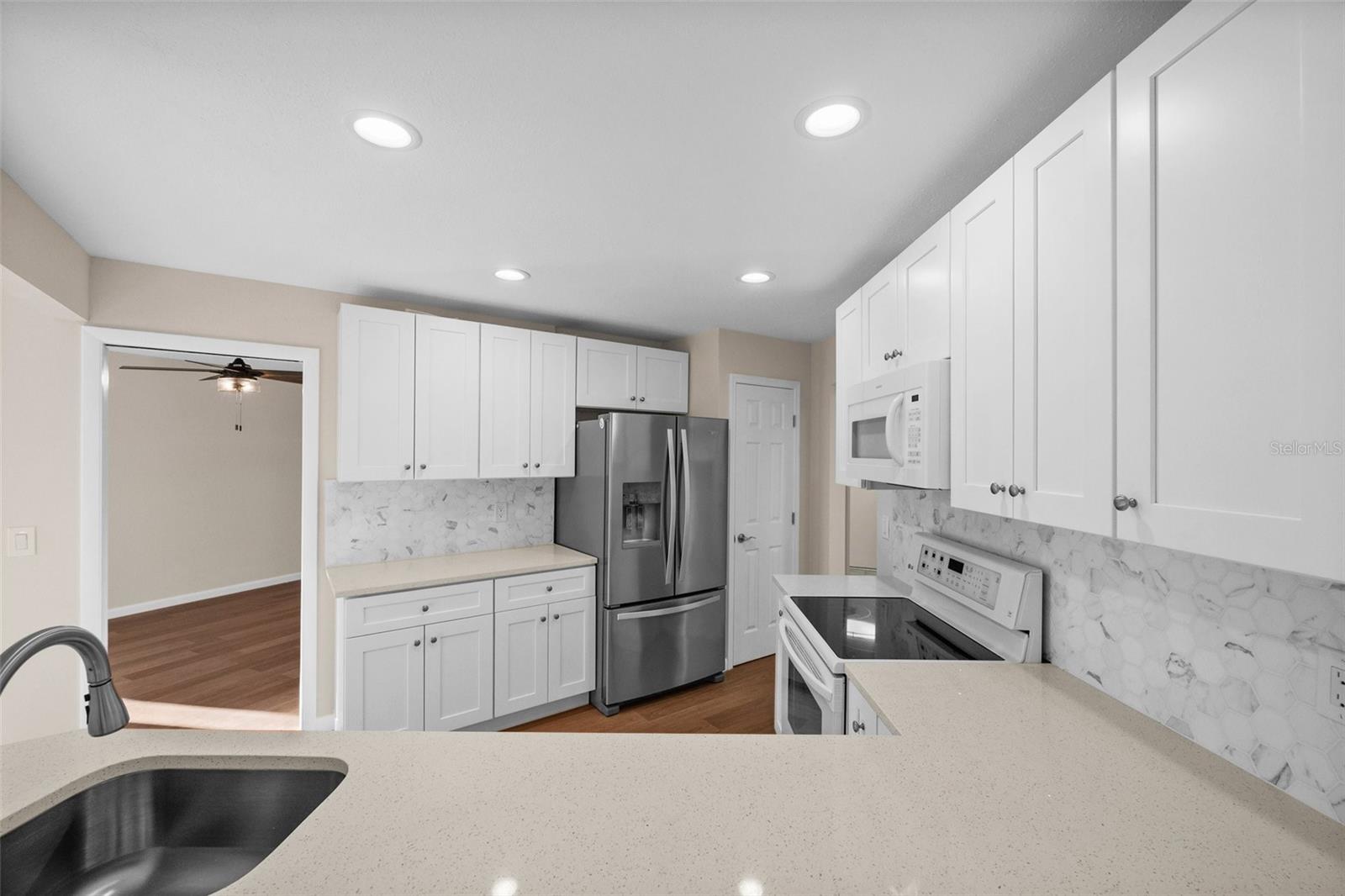 2209 BLACKWOOD DR, VENICE, FL, 34293