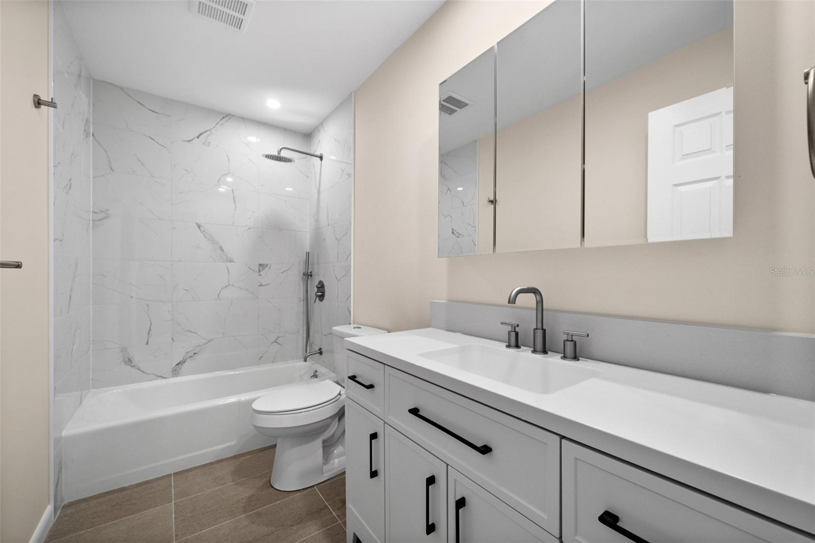 2209 BLACKWOOD DR, VENICE, FL, 34293