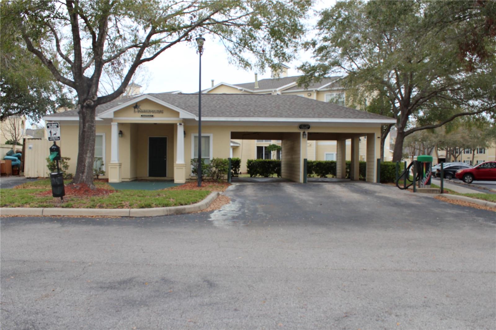 18415 BRIDLE CLUB DR, TAMPA, FL, 33647