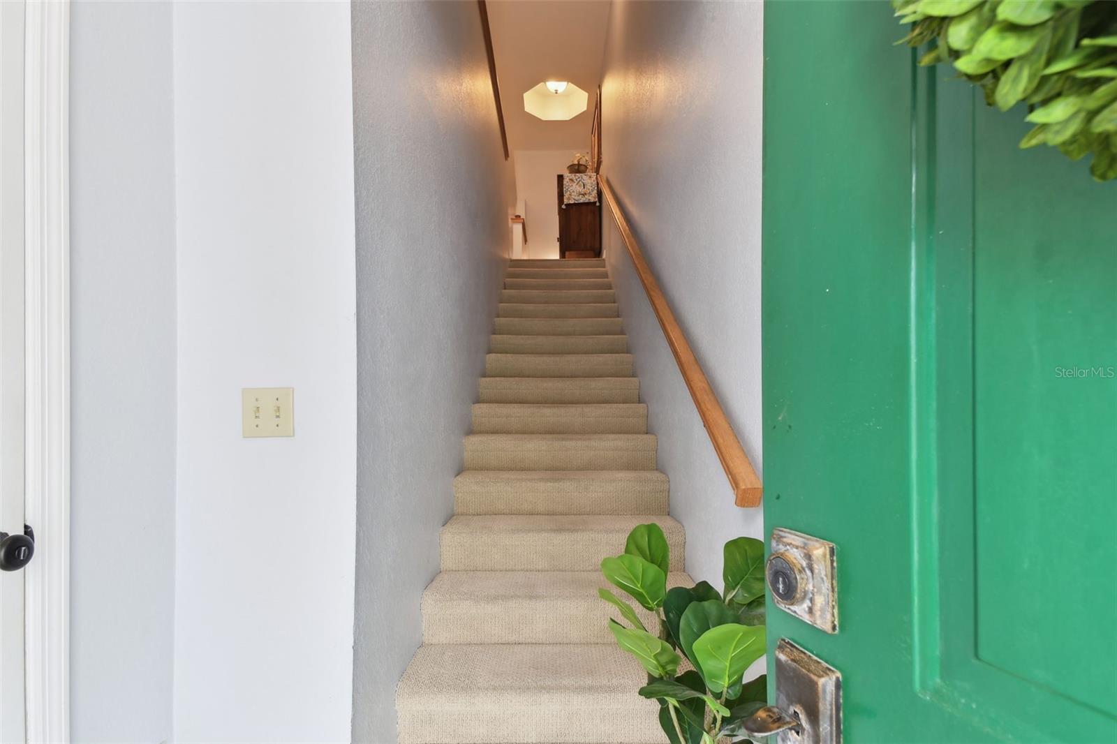 9770 INDIAN KEY TRL #102, SEMINOLE, FL, 33776