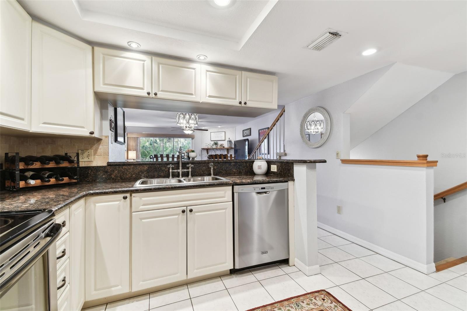 9770 INDIAN KEY TRL #102, SEMINOLE, FL, 33776