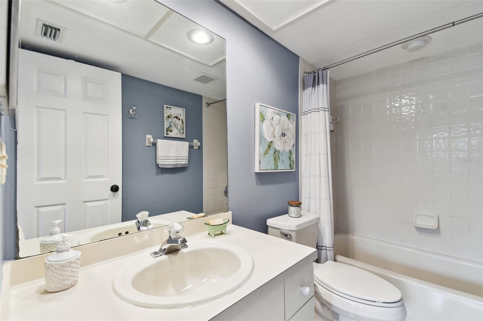 9770 INDIAN KEY TRL #102, SEMINOLE, FL, 33776