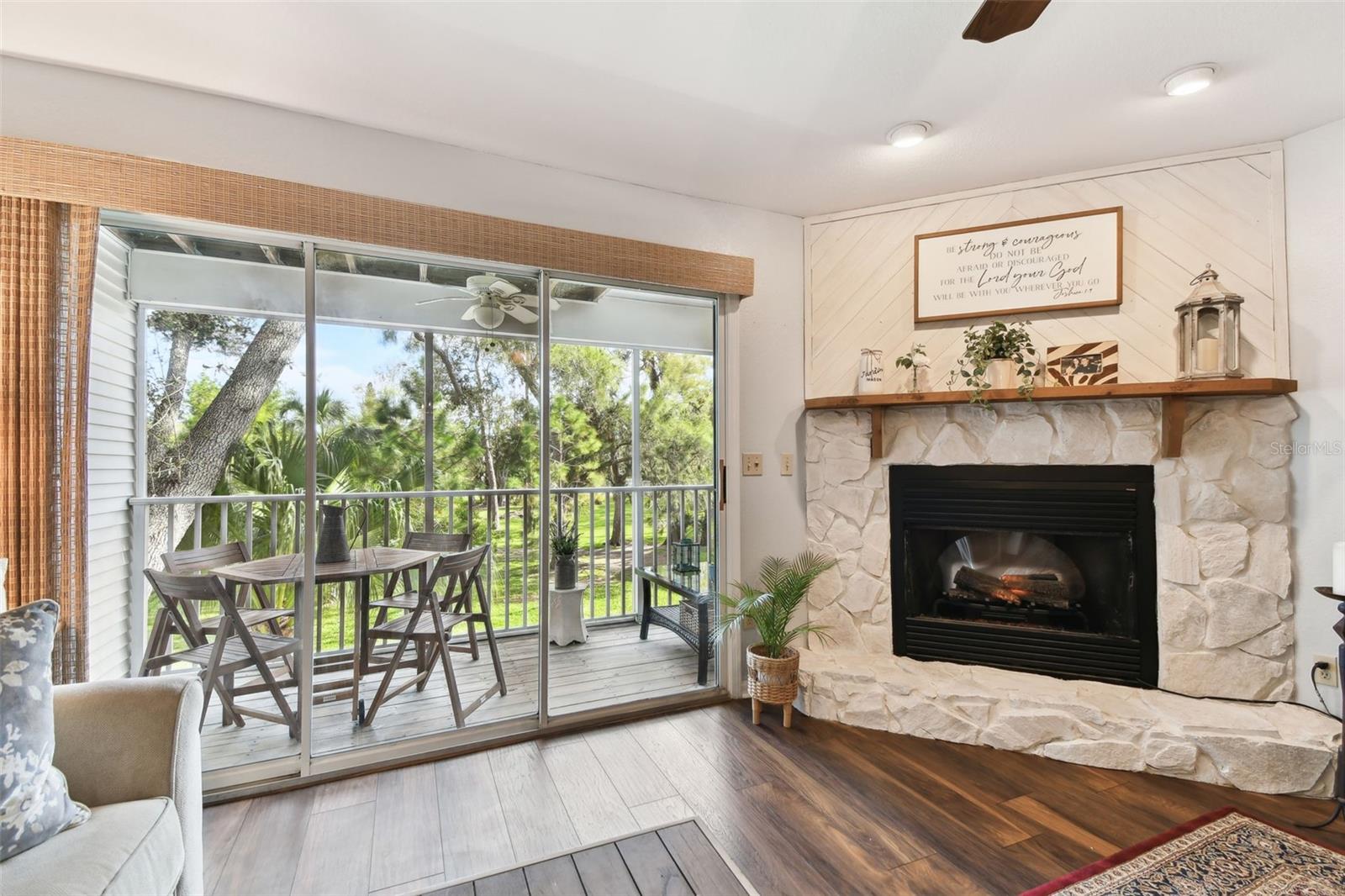 9770 INDIAN KEY TRL #102, SEMINOLE, FL, 33776