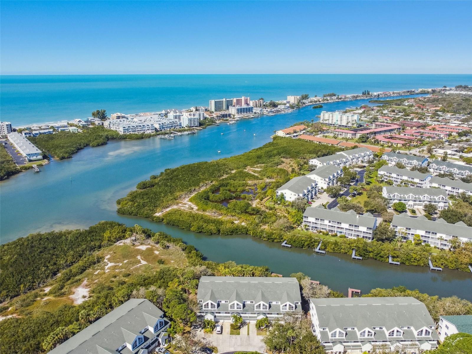9770 INDIAN KEY TRL #102, SEMINOLE, FL, 33776