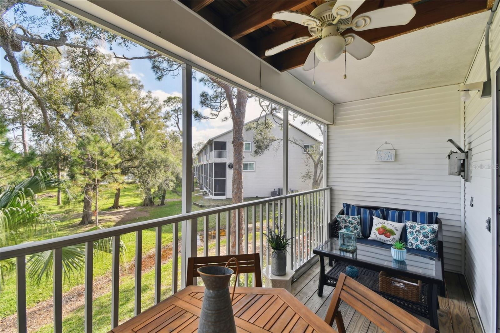 9770 INDIAN KEY TRL #102, SEMINOLE, FL, 33776