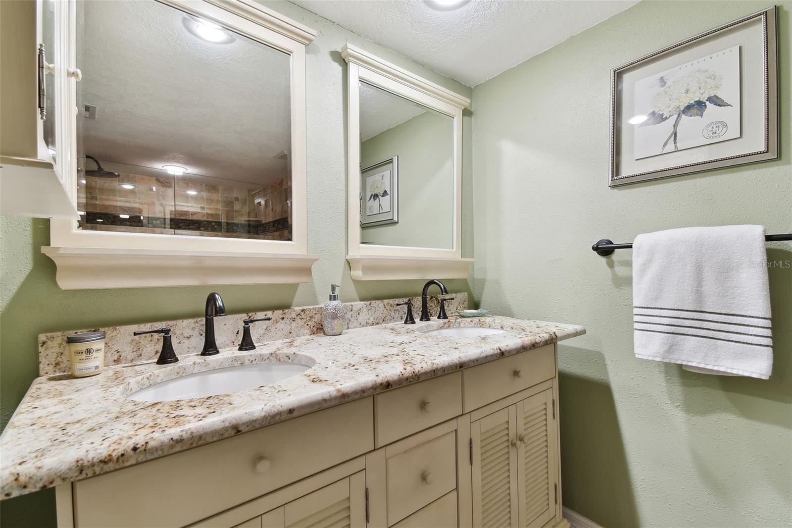 9770 INDIAN KEY TRL #102, SEMINOLE, FL, 33776
