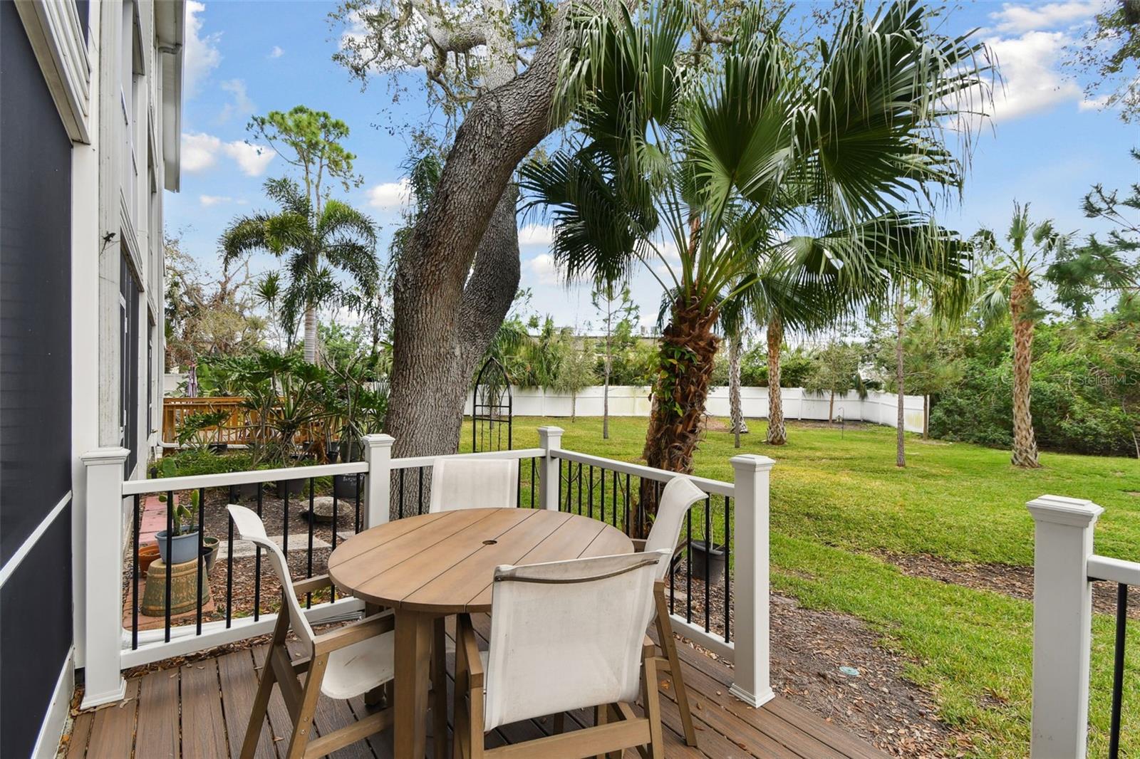 9770 INDIAN KEY TRL #102, SEMINOLE, FL, 33776