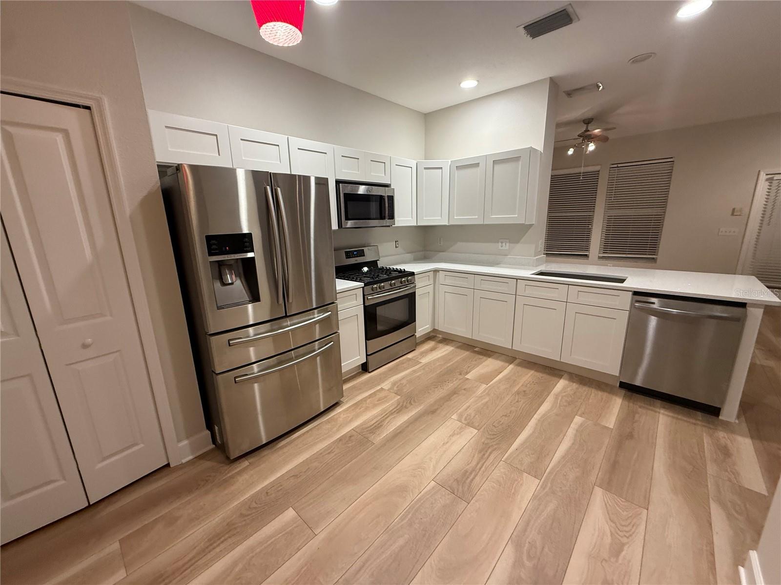 10031 NEW PARKE RD, TAMPA, FL, 33626