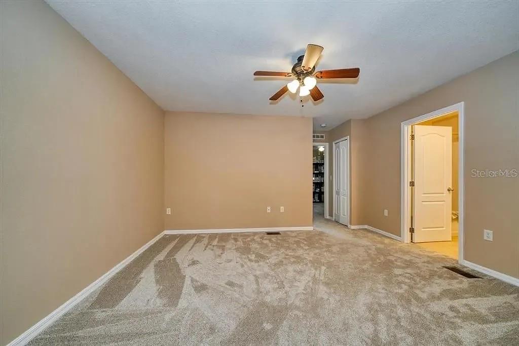 9503 ASHBURN CREEK LN, TAMPA, FL, 33610