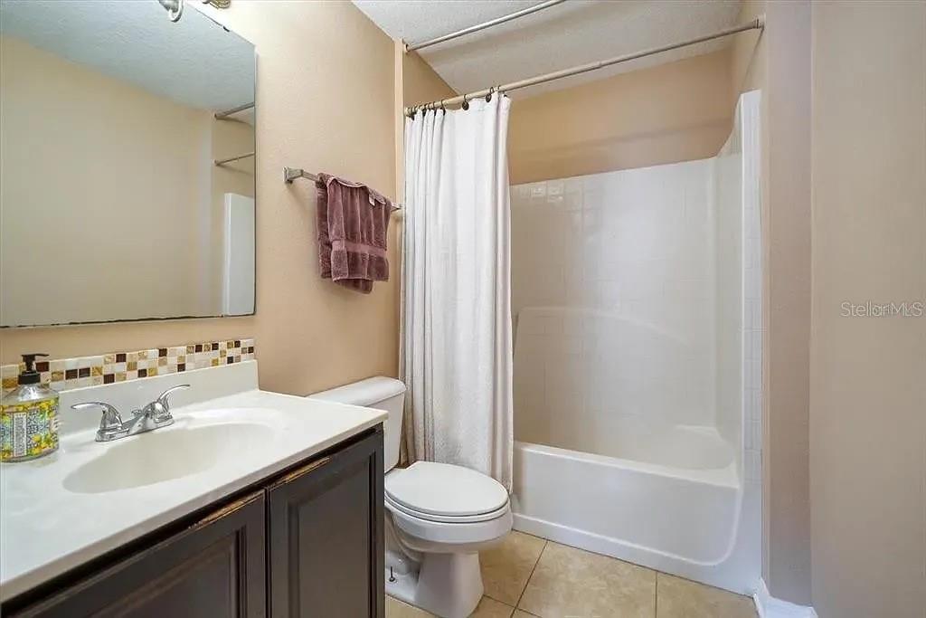 9503 ASHBURN CREEK LN, TAMPA, FL, 33610