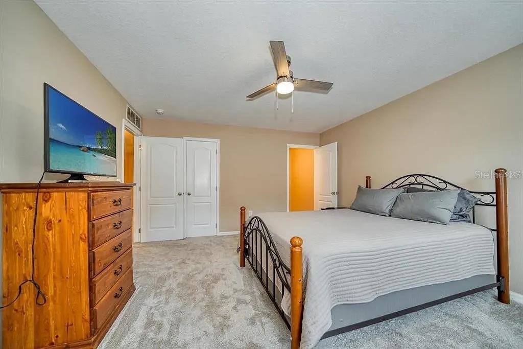9503 ASHBURN CREEK LN, TAMPA, FL, 33610