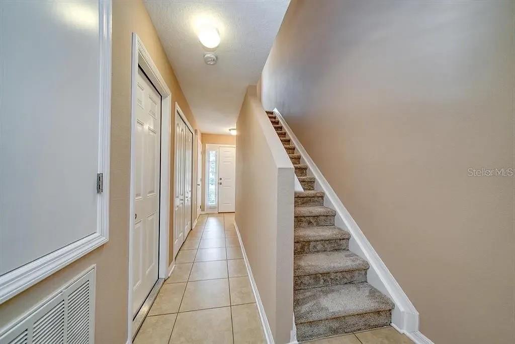 9503 ASHBURN CREEK LN, TAMPA, FL, 33610
