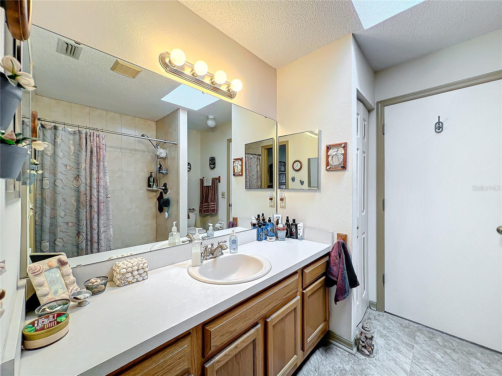 2206 SILVER LAKES DR N, LAKELAND, FL, 33810