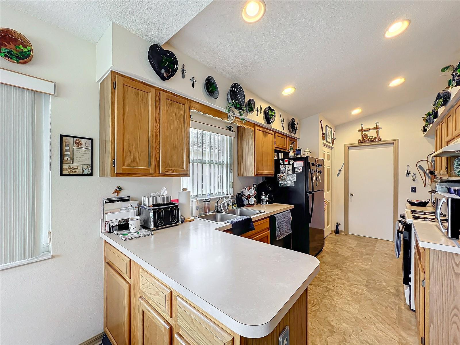 2206 SILVER LAKES DR N, LAKELAND, FL, 33810