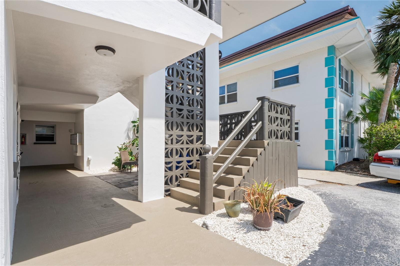 11705 3RD ST E #9, TREASURE ISLAND, FL, 33706
