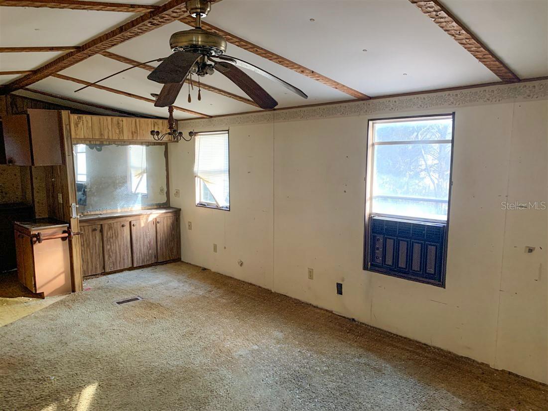 16890 E E FORT KING ST ST, SILVER SPRINGS, FL, 34488