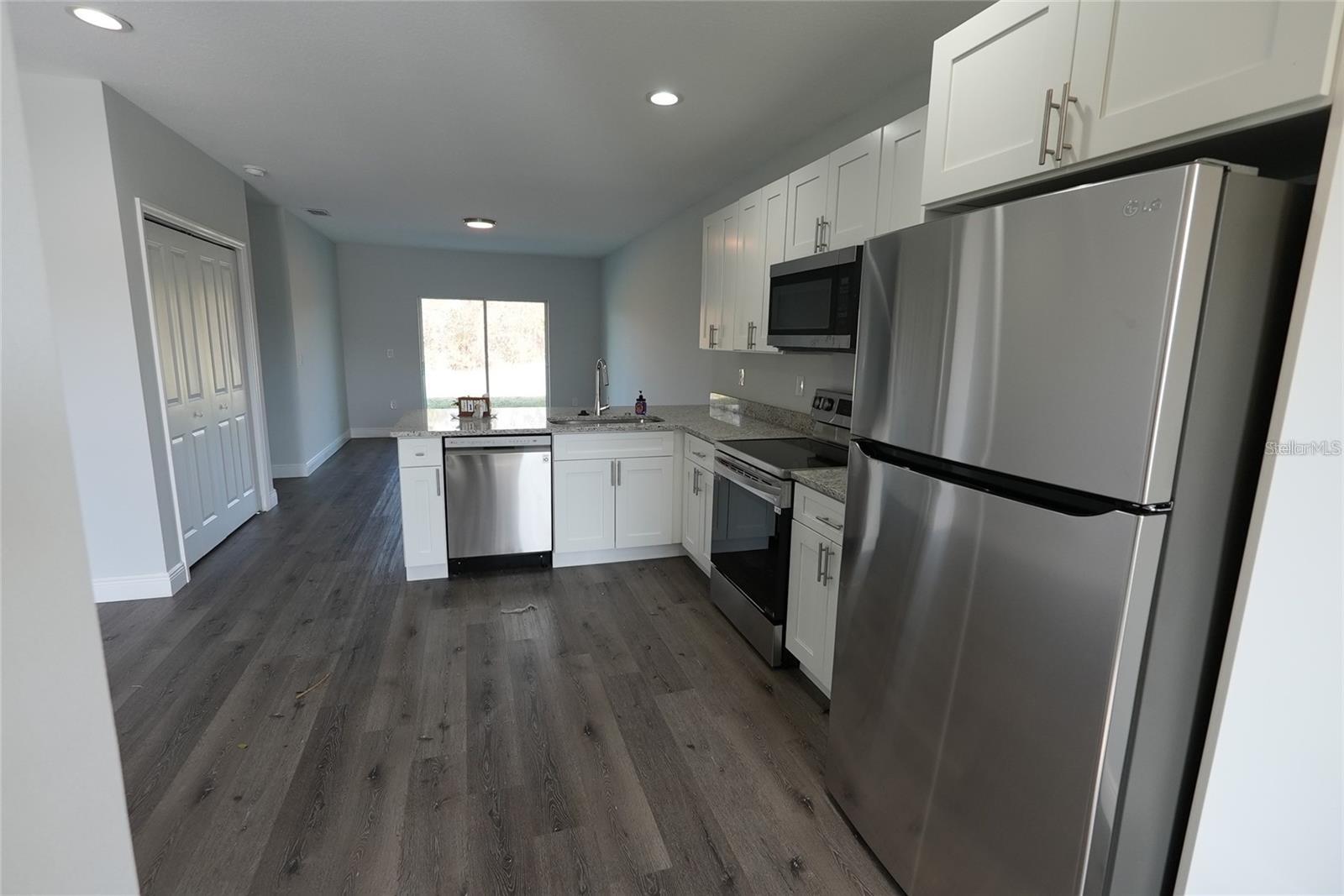 17198 BONNIE AVE, PORT CHARLOTTE, FL, 33954