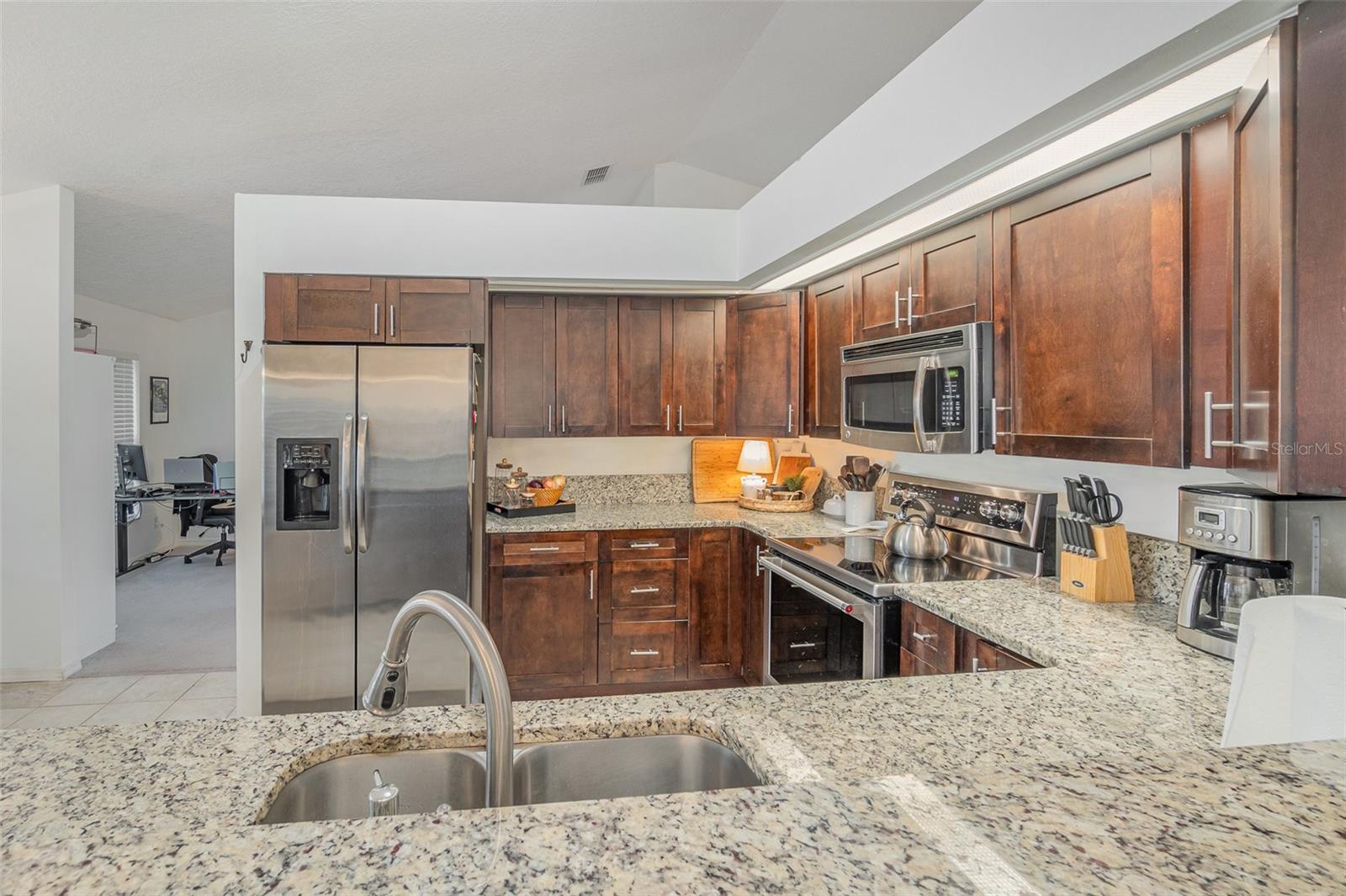 8121 DEVILLE CT, ORLANDO, FL, 32817
