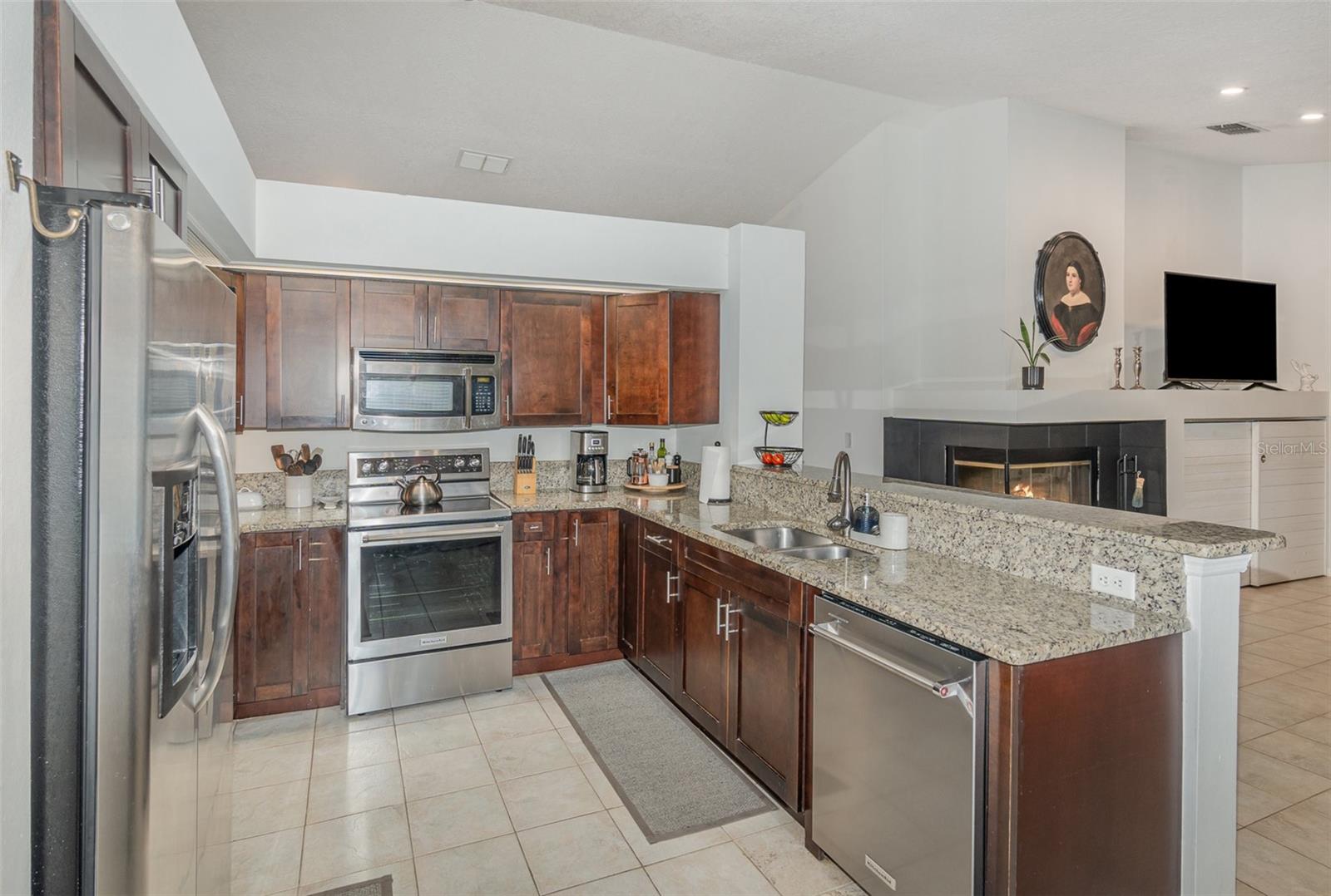 8121 DEVILLE CT, ORLANDO, FL, 32817