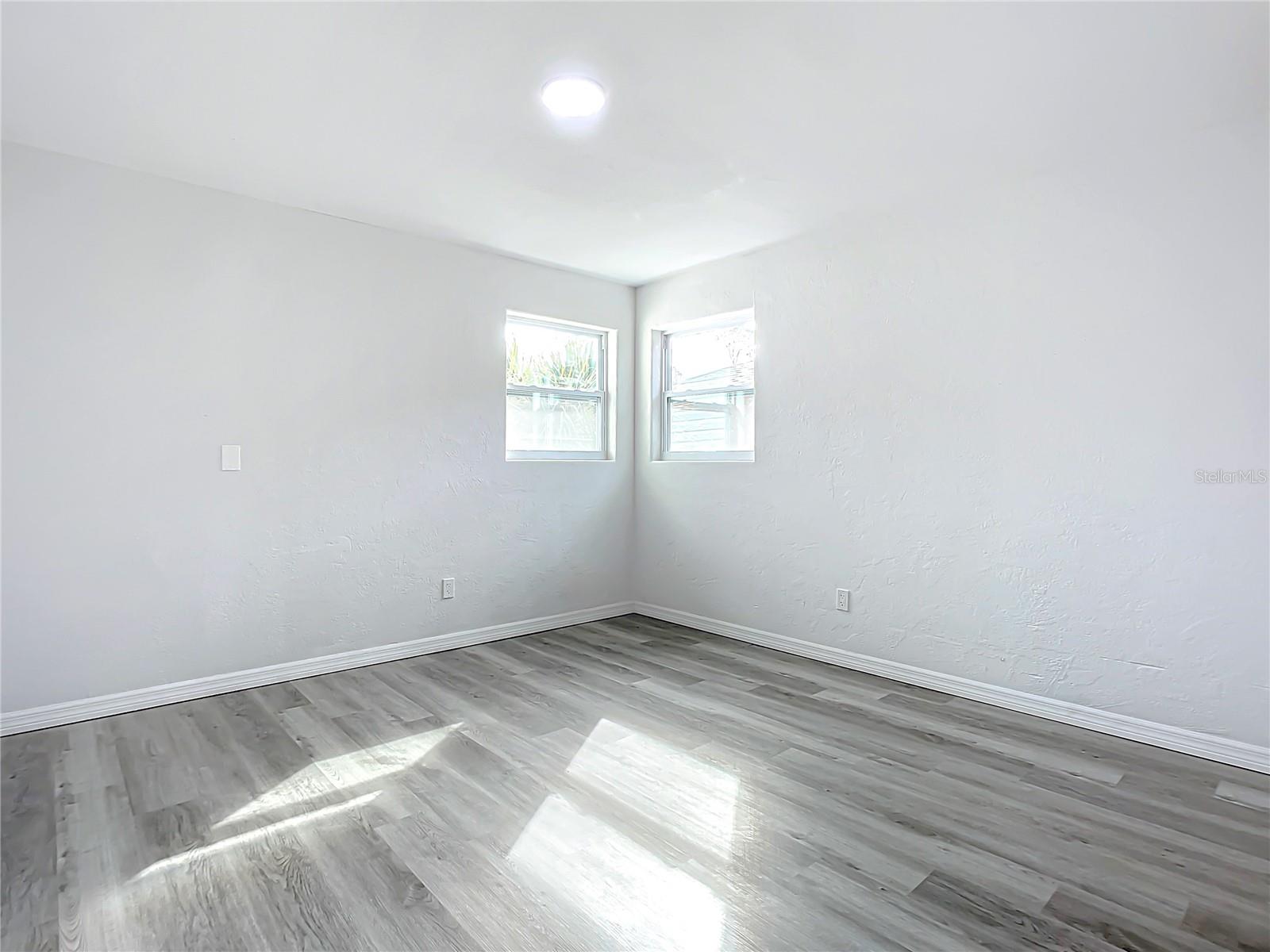 933 MARION ST, DAYTONA BEACH, FL, 32114