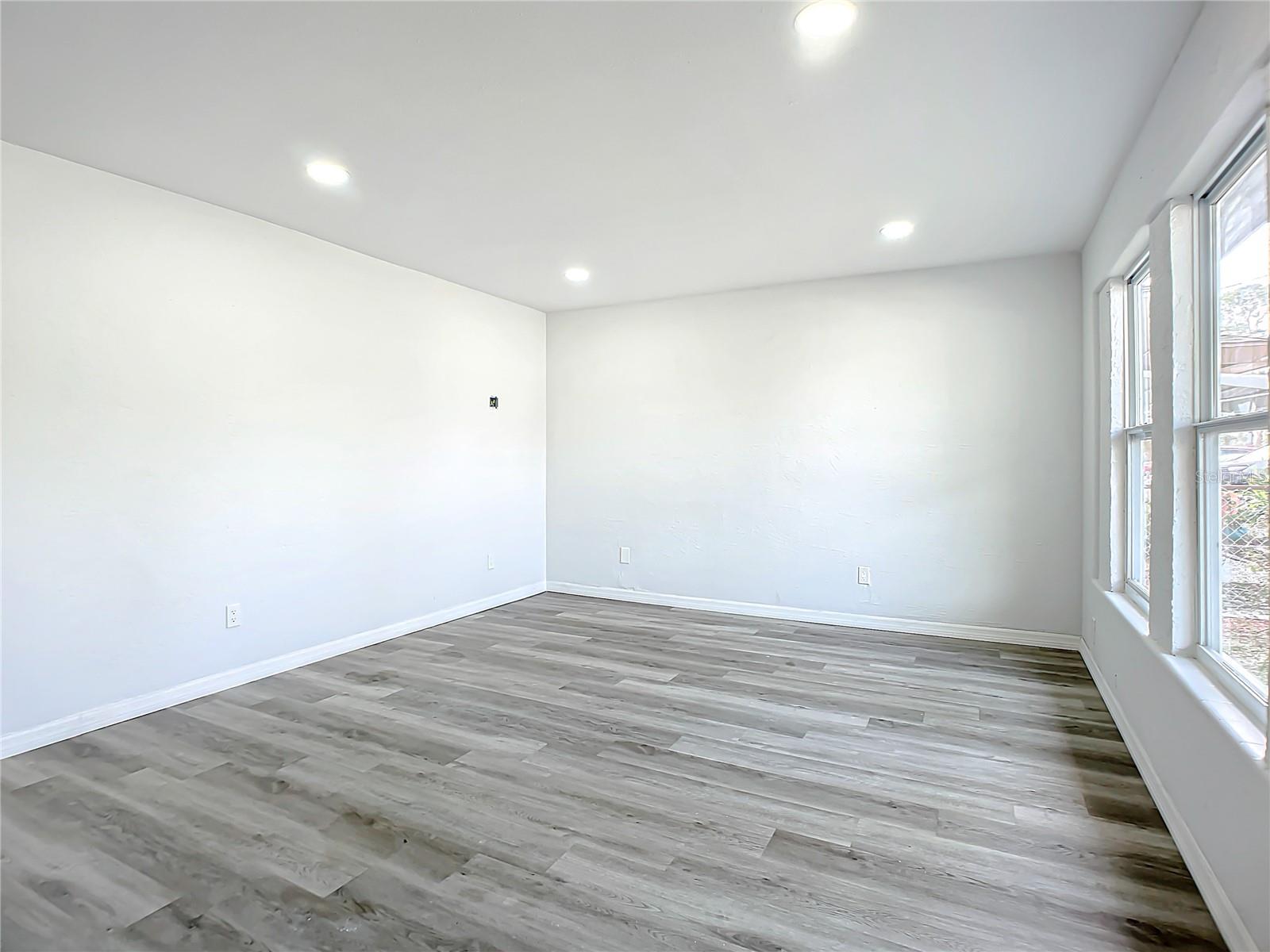 933 MARION ST, DAYTONA BEACH, FL, 32114