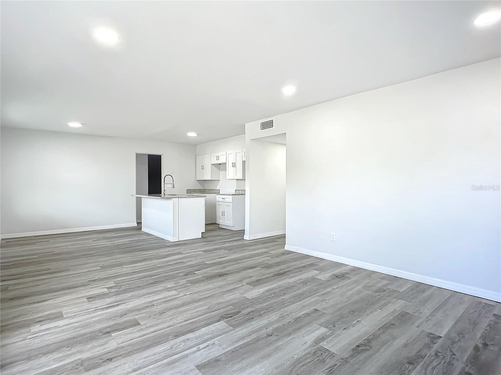 933 MARION ST, DAYTONA BEACH, FL, 32114