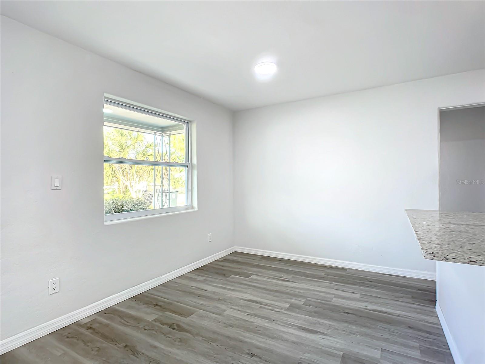 933 MARION ST, DAYTONA BEACH, FL, 32114