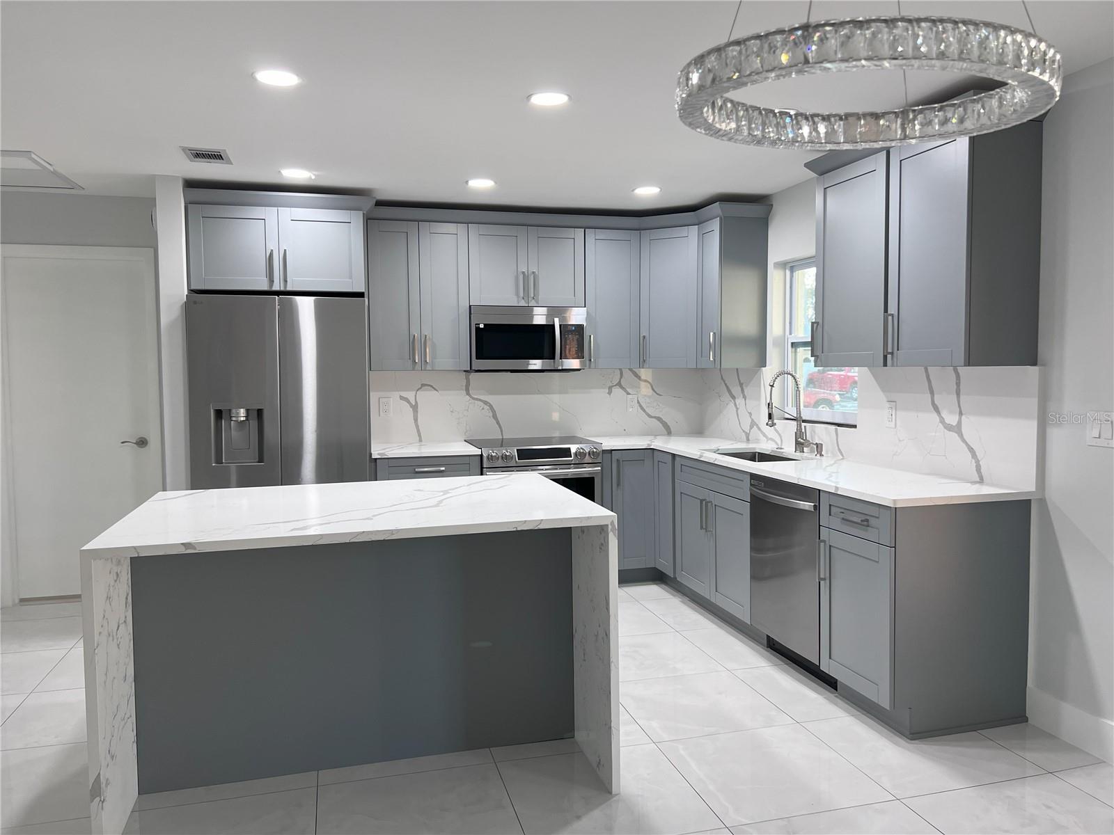 7297 56TH AVE N, ST PETERSBURG, FL, 33709