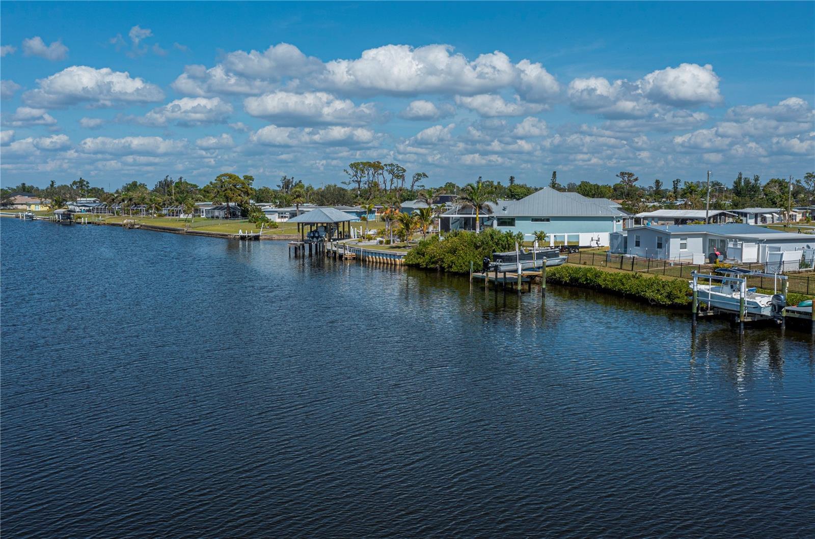 137 POINSETTIA CIR NE, PORT CHARLOTTE, FL, 33952
