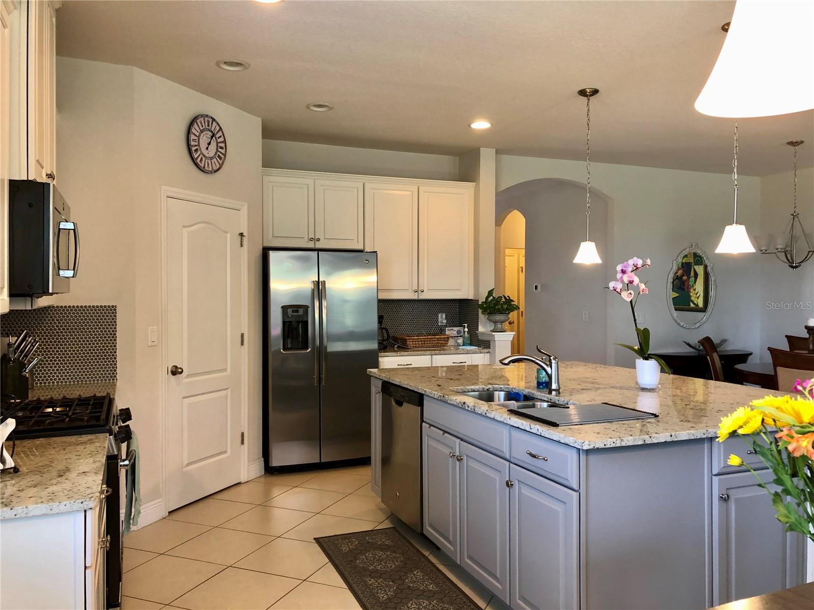 11174 SPRING POINT CIR, RIVERVIEW, FL, 33579