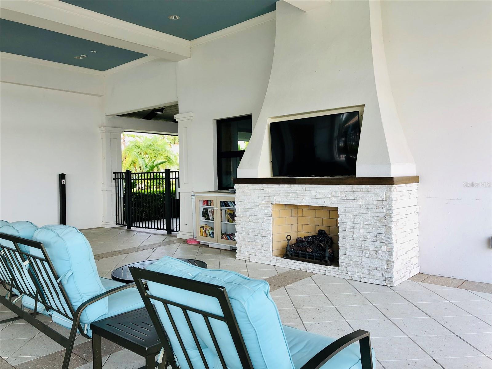 11174 SPRING POINT CIR, RIVERVIEW, FL, 33579