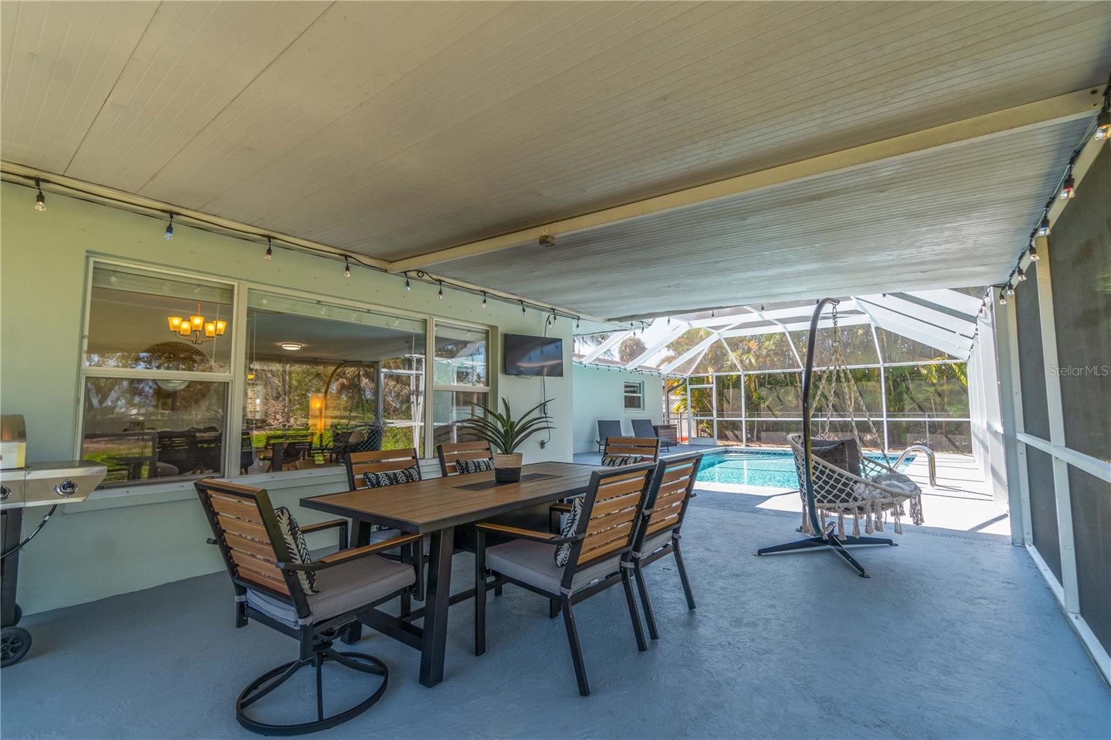 134 ROTONDA CIR, ROTONDA WEST, FL, 33947