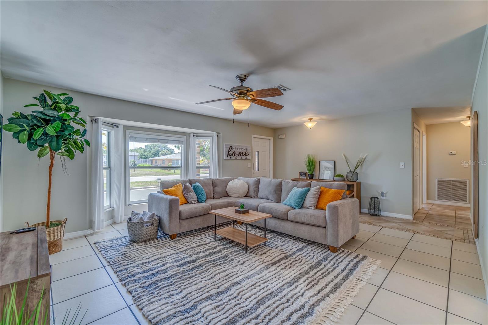 134 ROTONDA CIR, ROTONDA WEST, FL, 33947