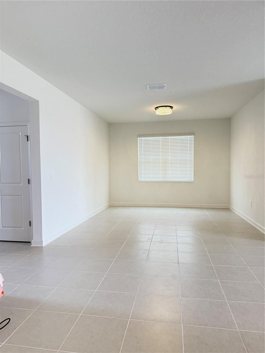 7117 DILLY LAKE AVE, GROVELAND, FL, 34736