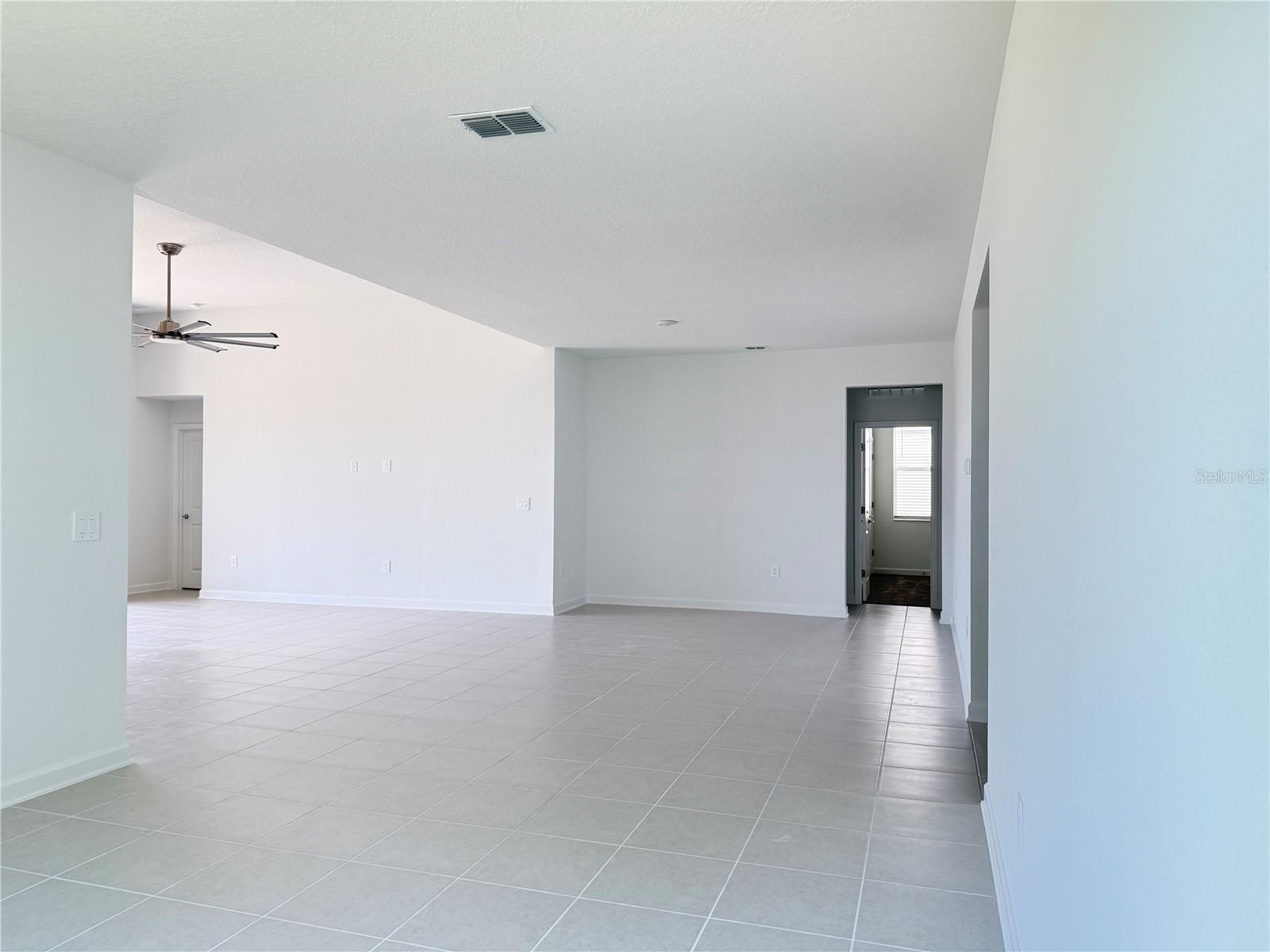 7117 DILLY LAKE AVE, GROVELAND, FL, 34736