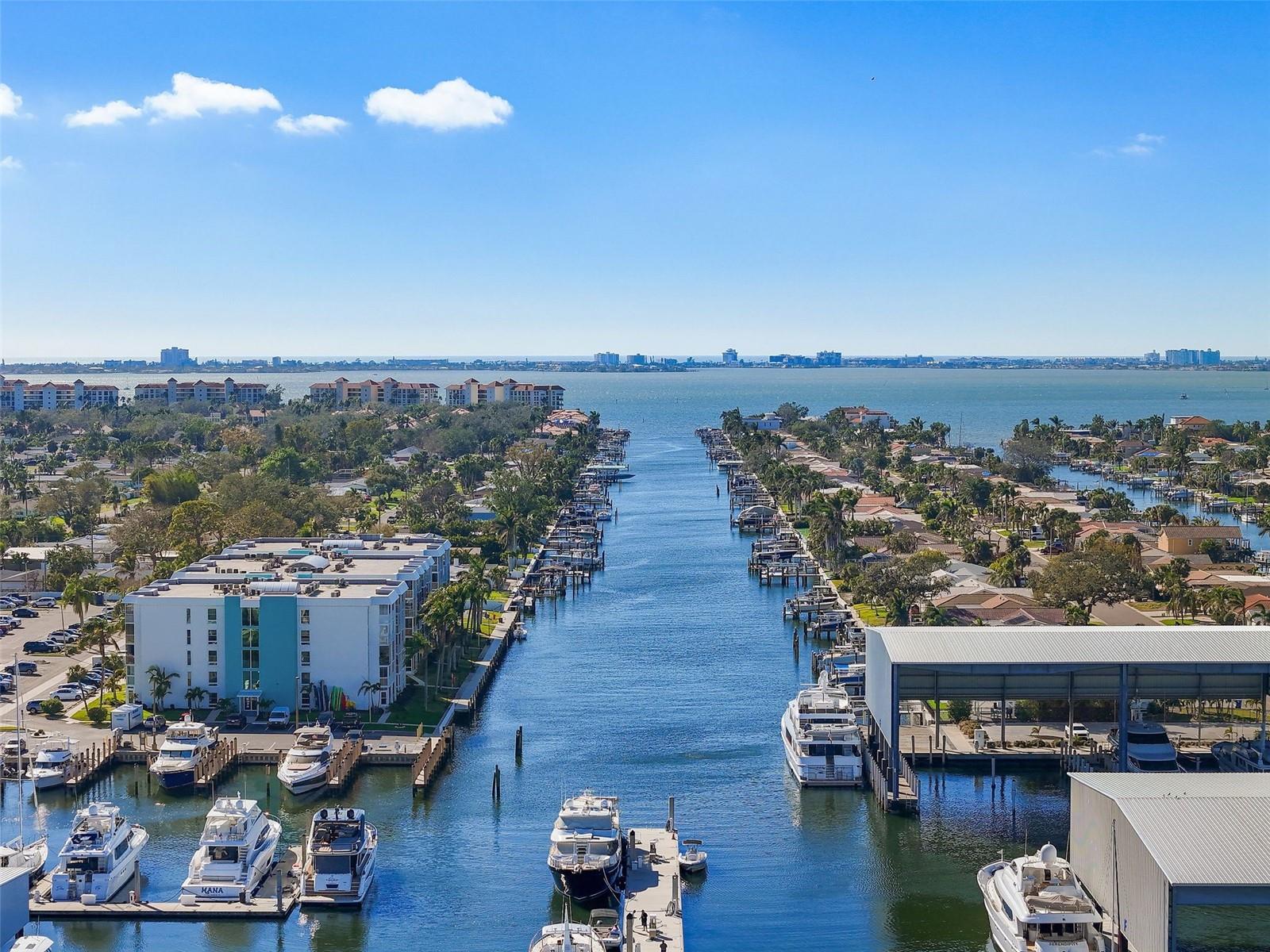 4900 38TH WAY S #304, ST PETERSBURG, FL, 33711