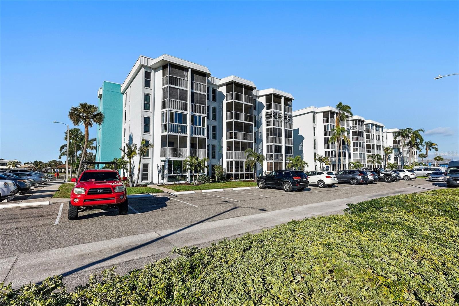 4900 38TH WAY S #304, ST PETERSBURG, FL, 33711