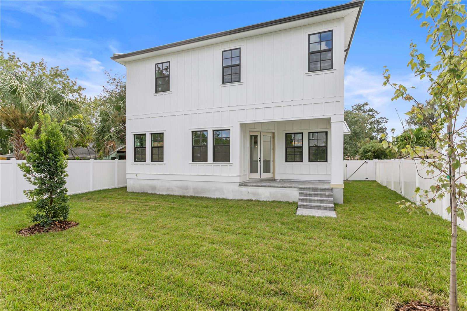 3618 W ROYAL PALM CIR, TAMPA, FL, 33629