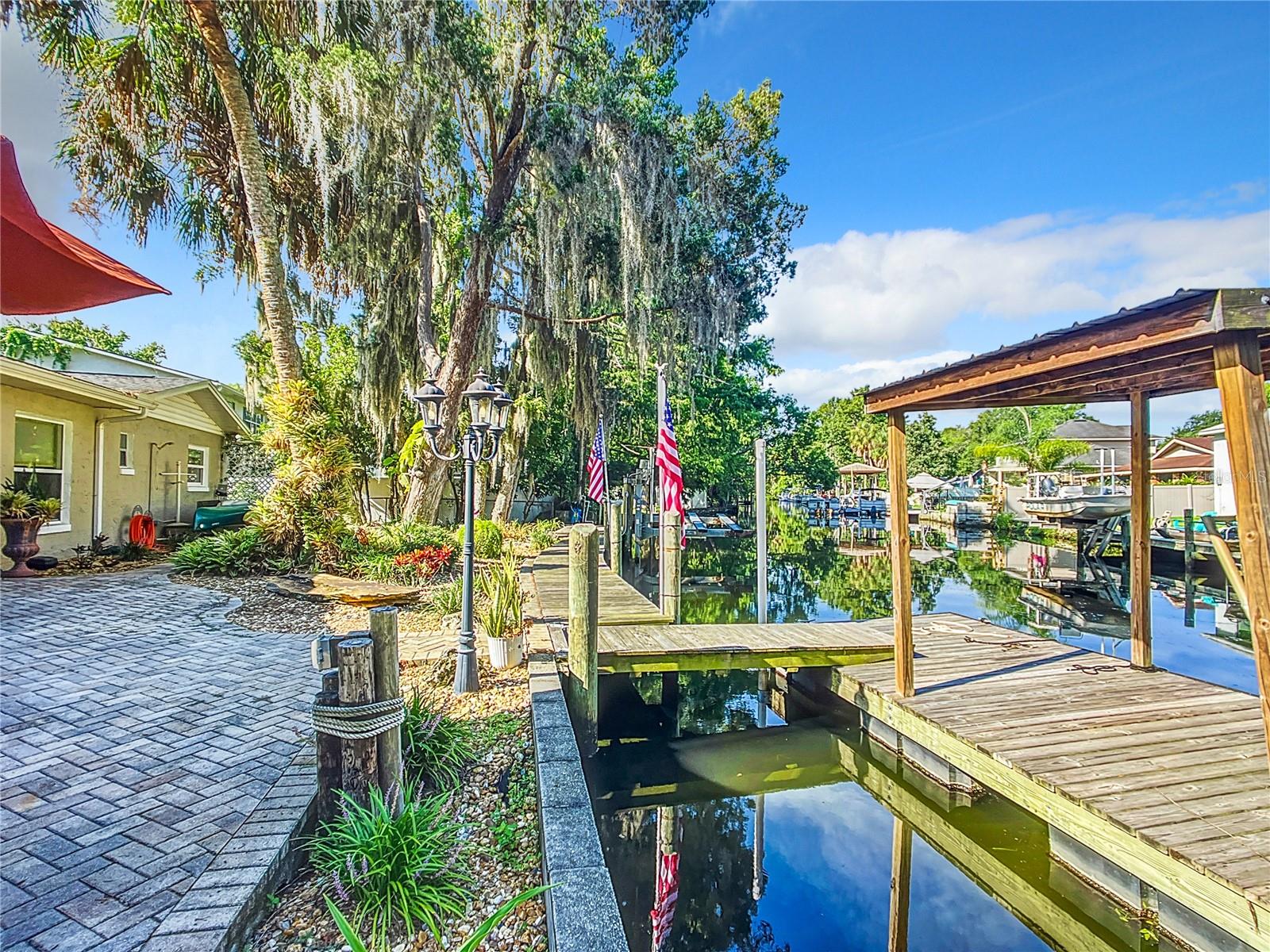 556 NW 9TH AVE, CRYSTAL RIVER, FL, 34428