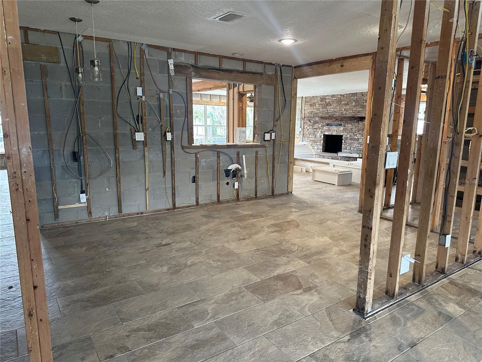 556 NW 9TH AVE, CRYSTAL RIVER, FL, 34428