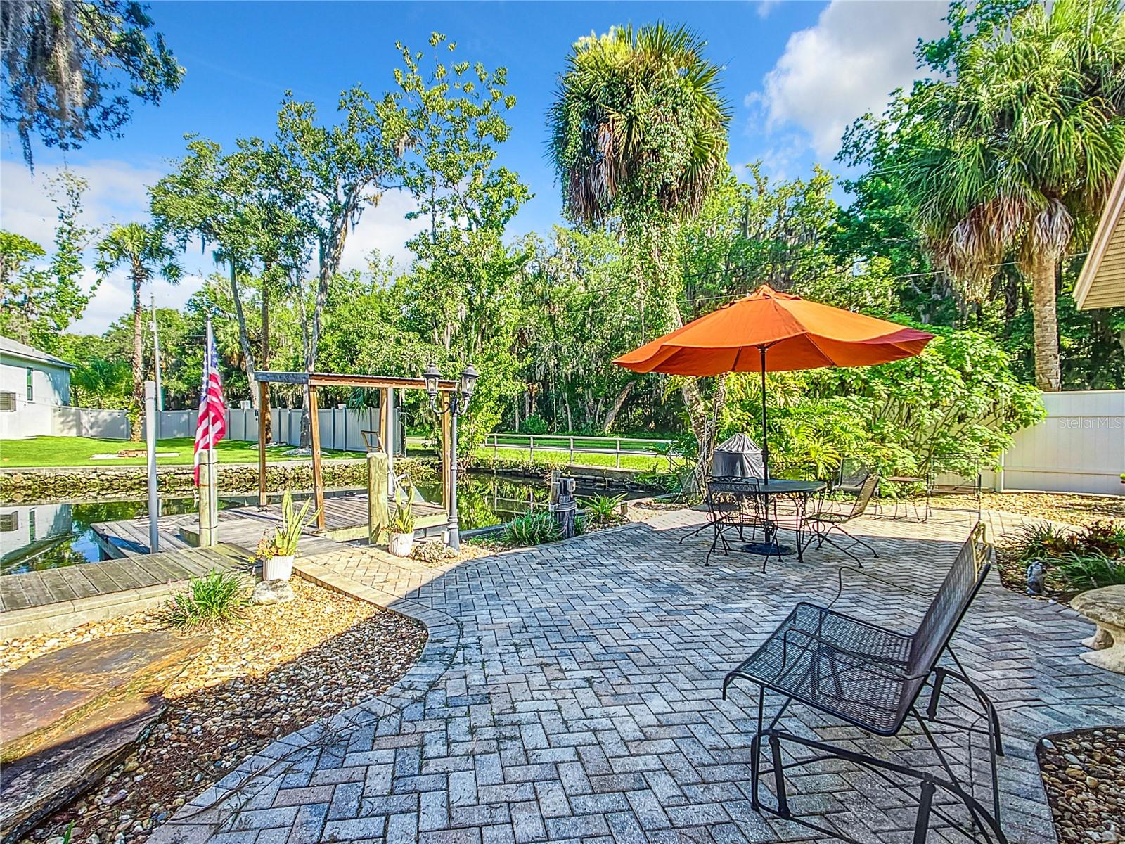556 NW 9TH AVE, CRYSTAL RIVER, FL, 34428