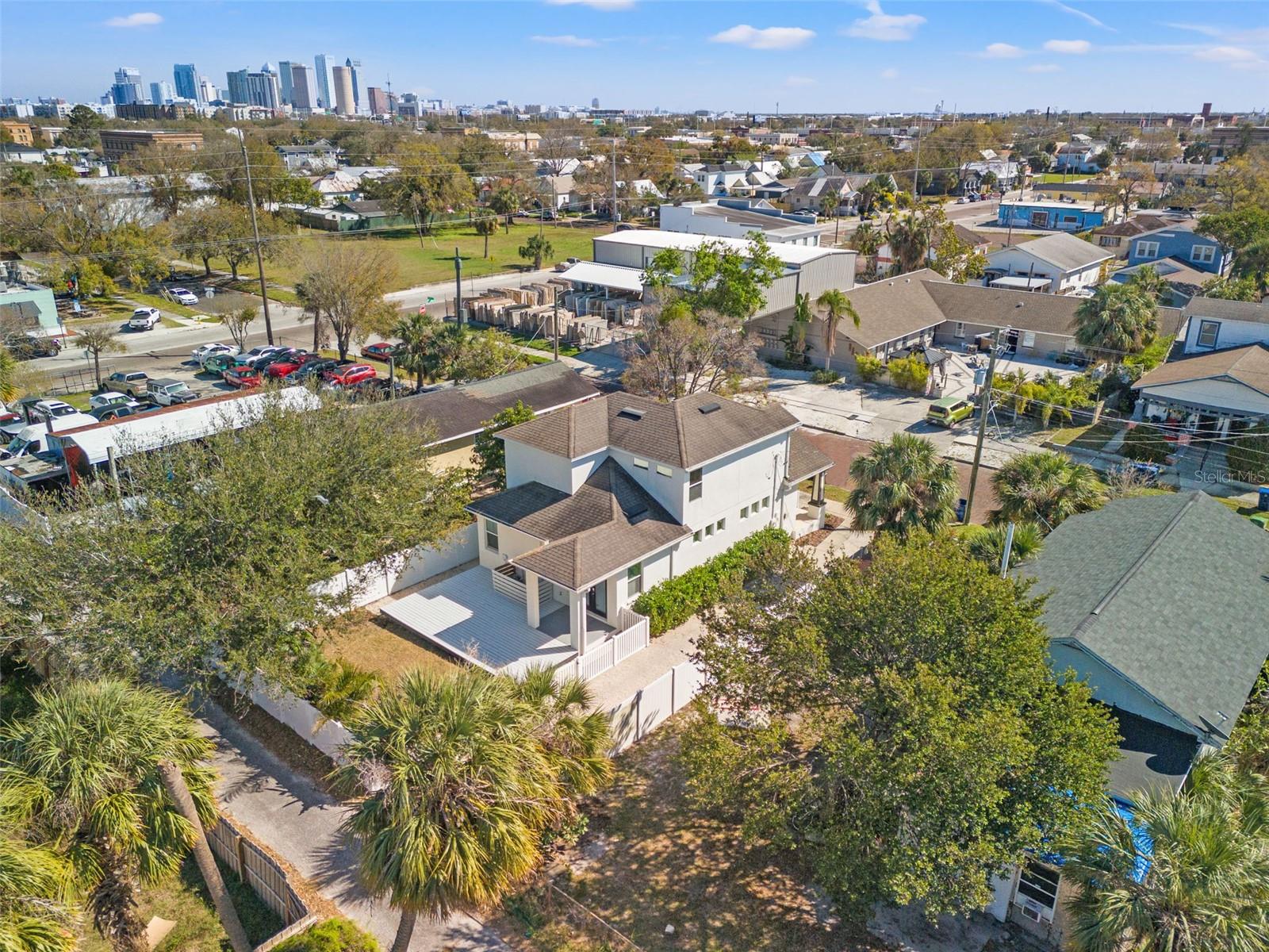 2513 W CHERRY ST, TAMPA, FL, 33607