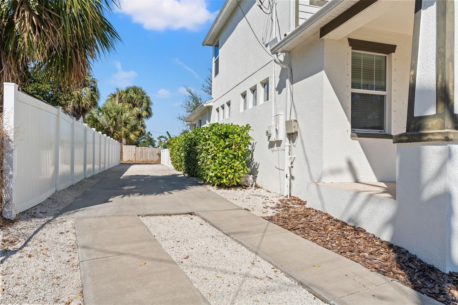 2513 W CHERRY ST, TAMPA, FL, 33607