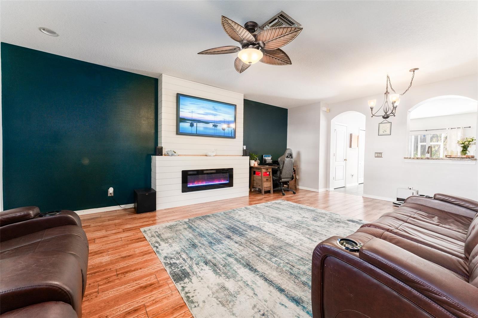 5712 FISHHAWK RIDGE DR, LITHIA, FL, 33547
