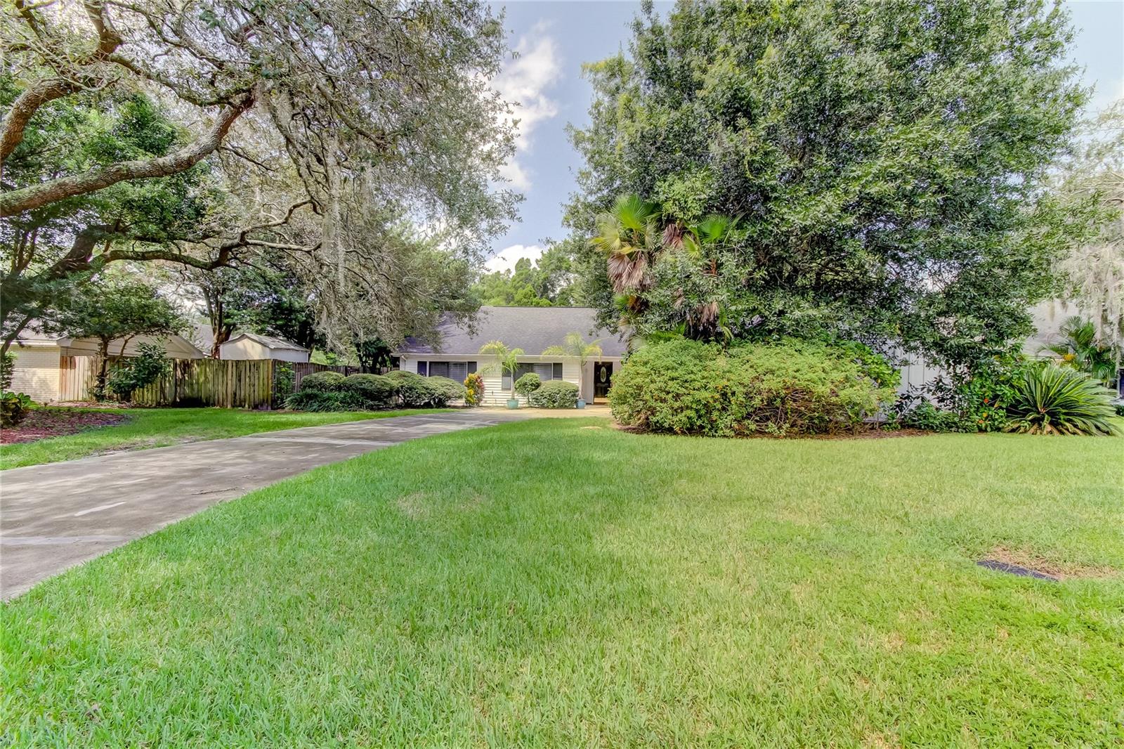 10406 RECLINATA LN, TAMPA, FL, 33618