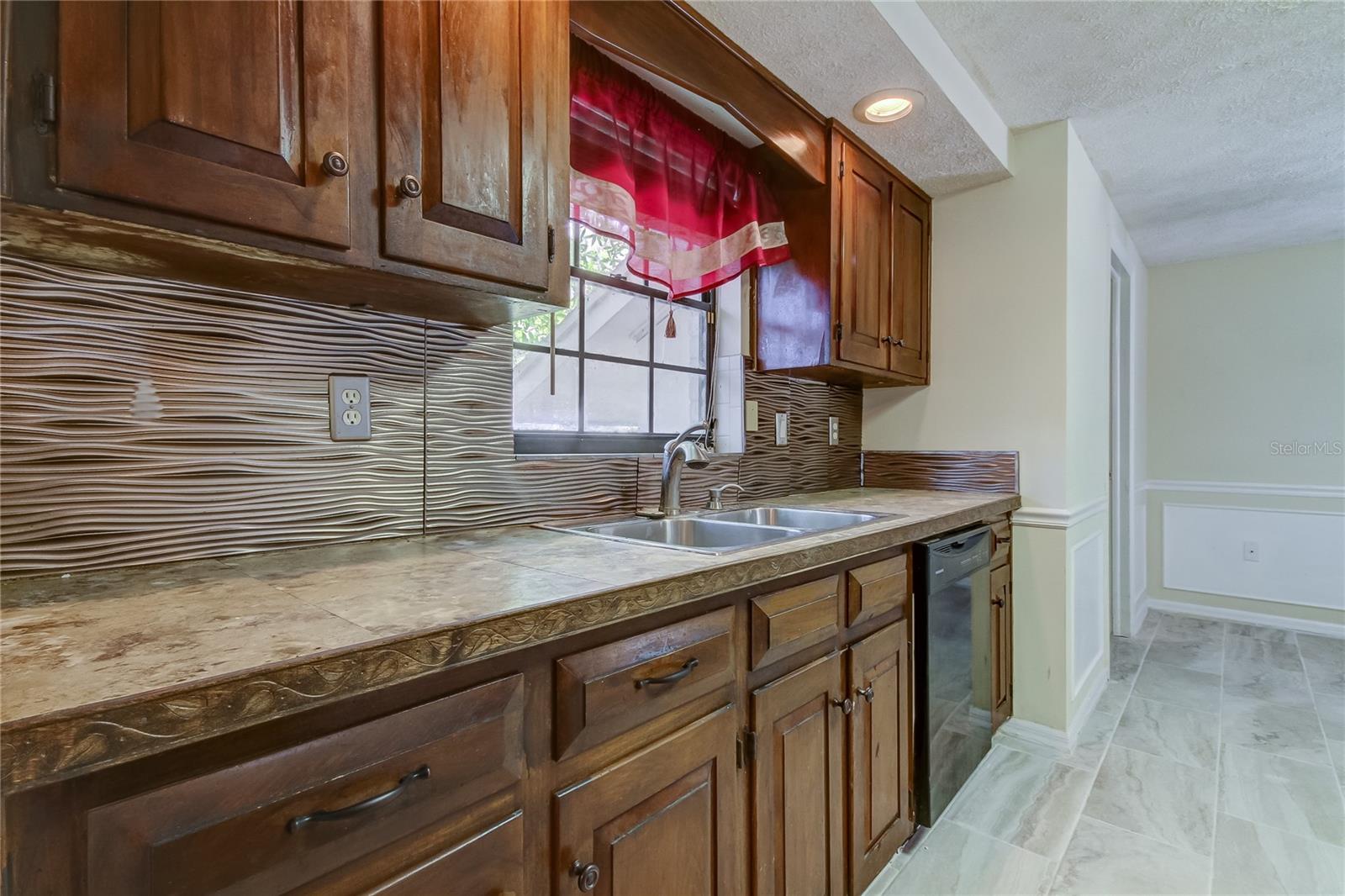 10406 RECLINATA LN, TAMPA, FL, 33618