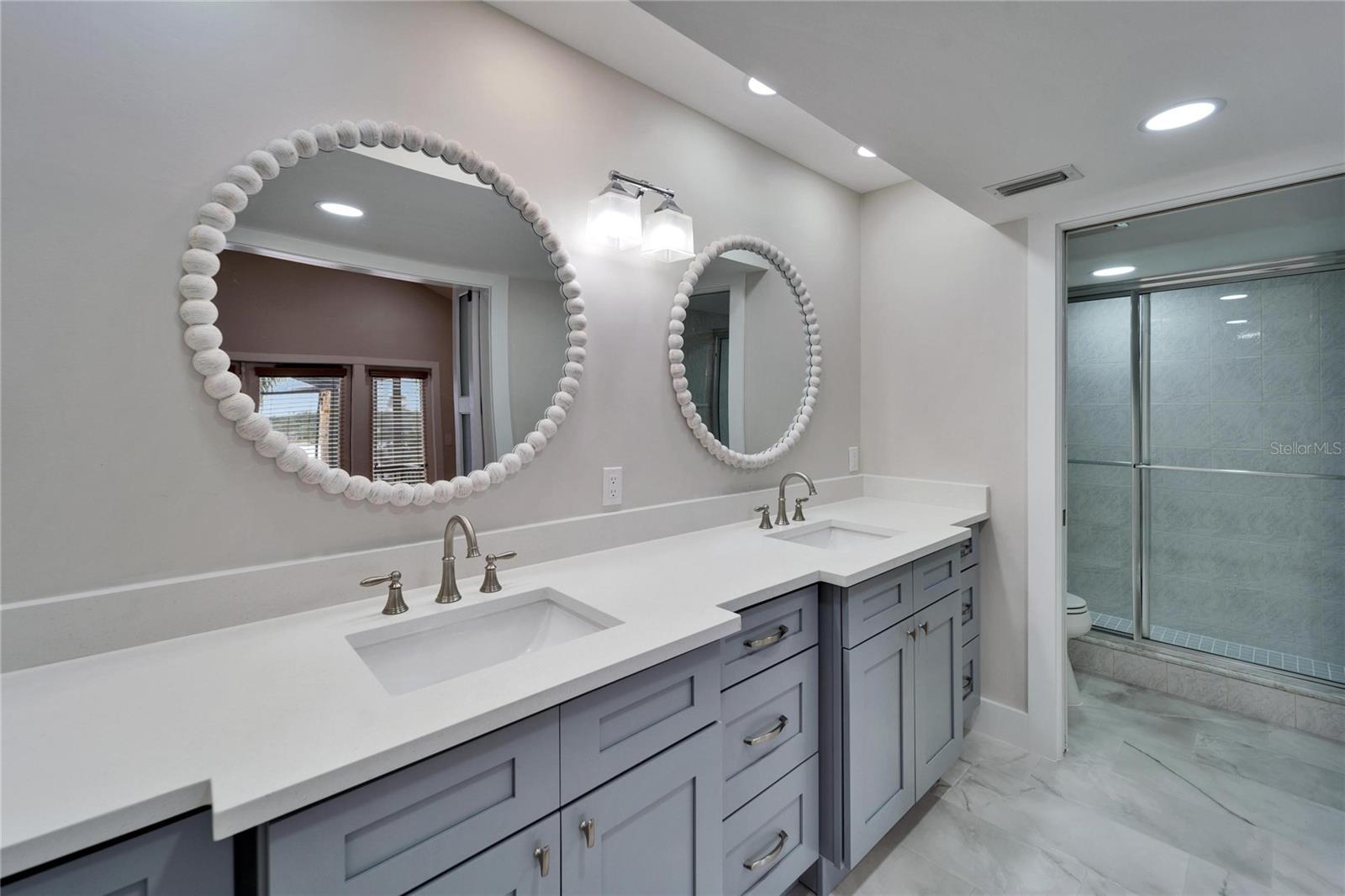 10301 RECLINATA LN, TAMPA, FL, 33618