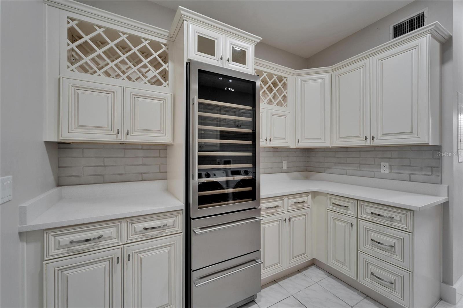 10301 RECLINATA LN, TAMPA, FL, 33618