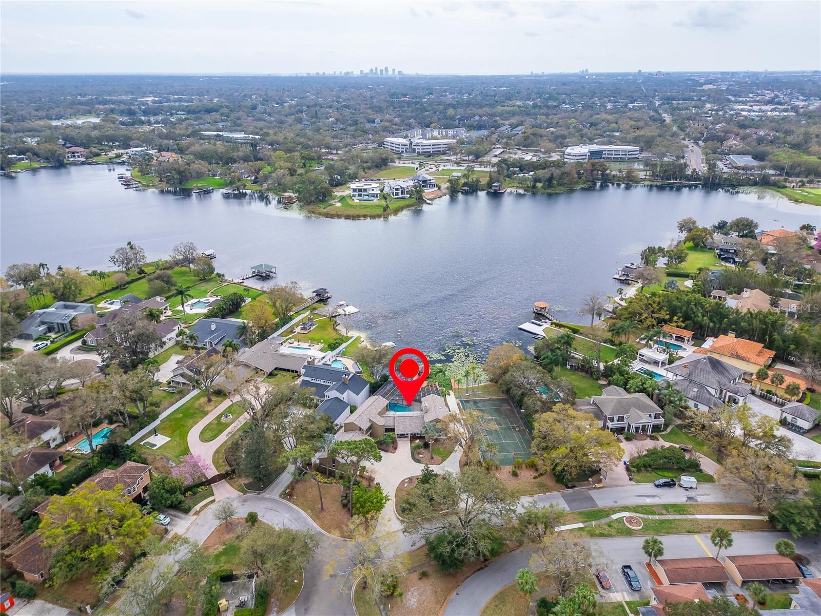 10301 RECLINATA LN, TAMPA, FL, 33618